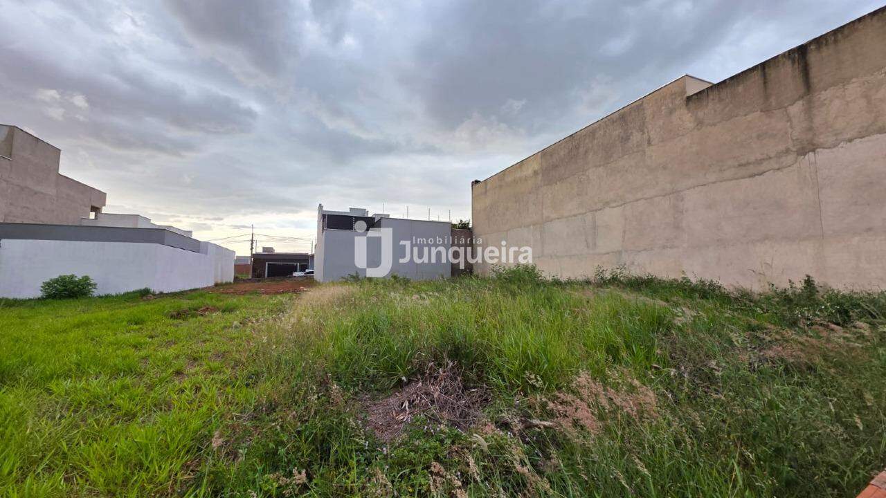 Terreno à venda, no bairro Taquaral em Piracicaba - SP