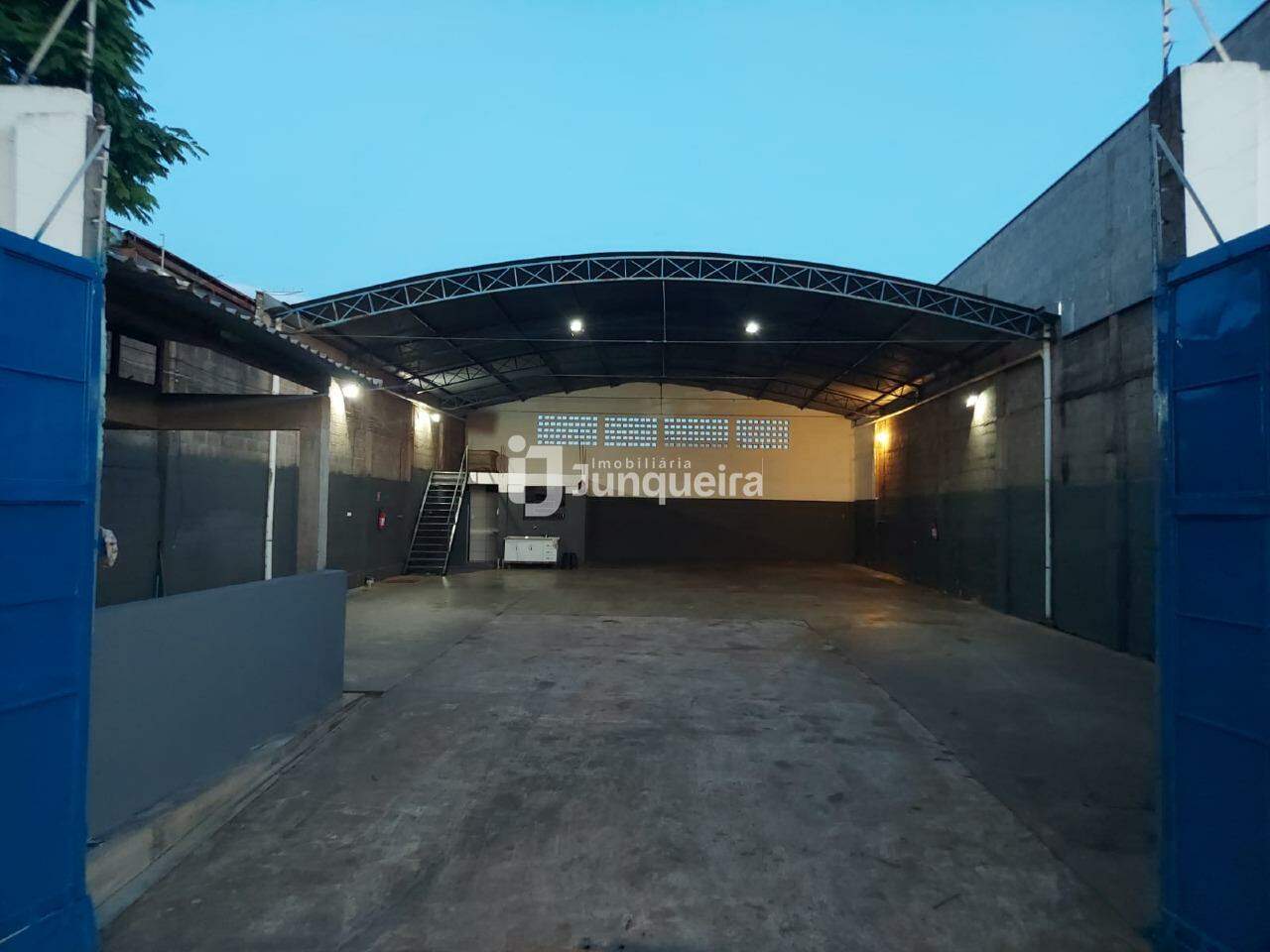 Galpão para alugar, no bairro Santa Rosa em Piracicaba - SP