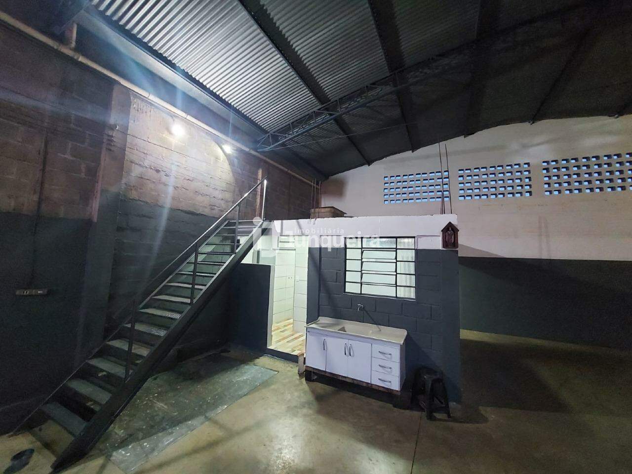 Galpão para alugar, no bairro Santa Rosa em Piracicaba - SP