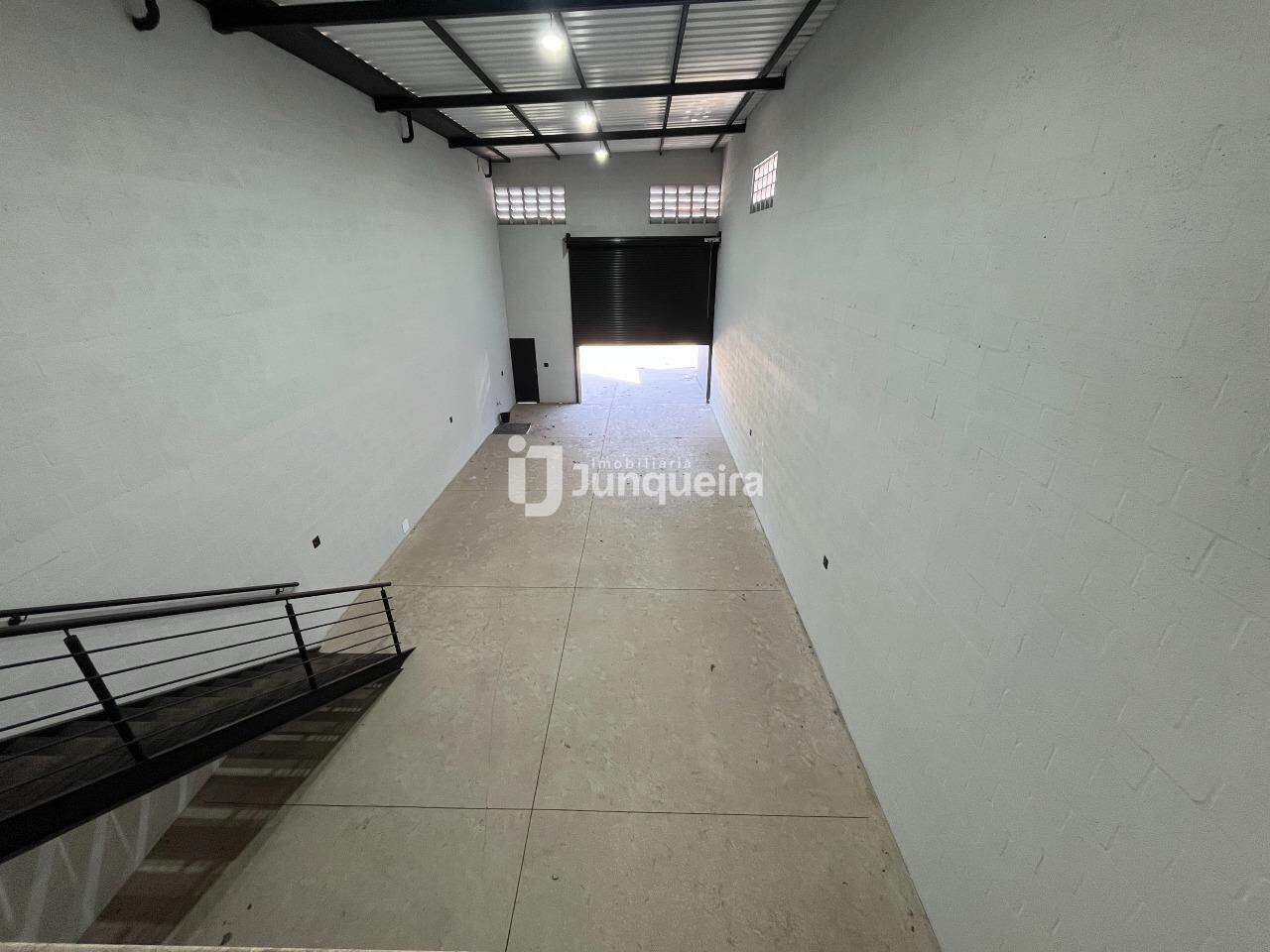 Prédio Comercial à venda, 4 vagas, no bairro Água Branca em Piracicaba - SP