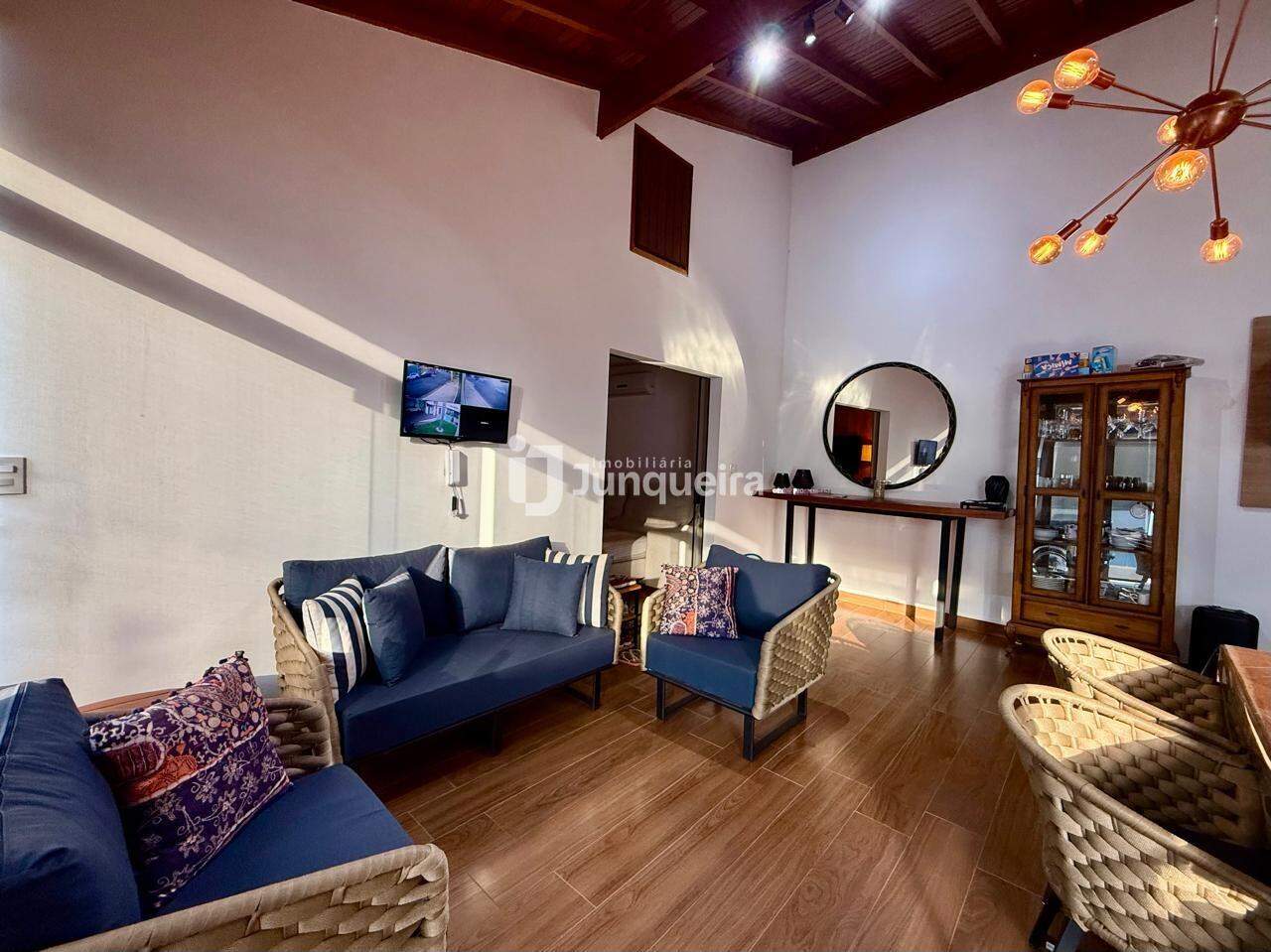 Casa à venda, 3 quartos, sendo 1 suíte, 3 vagas, no bairro Loteamento Santa Rosa em Piracicaba - SP