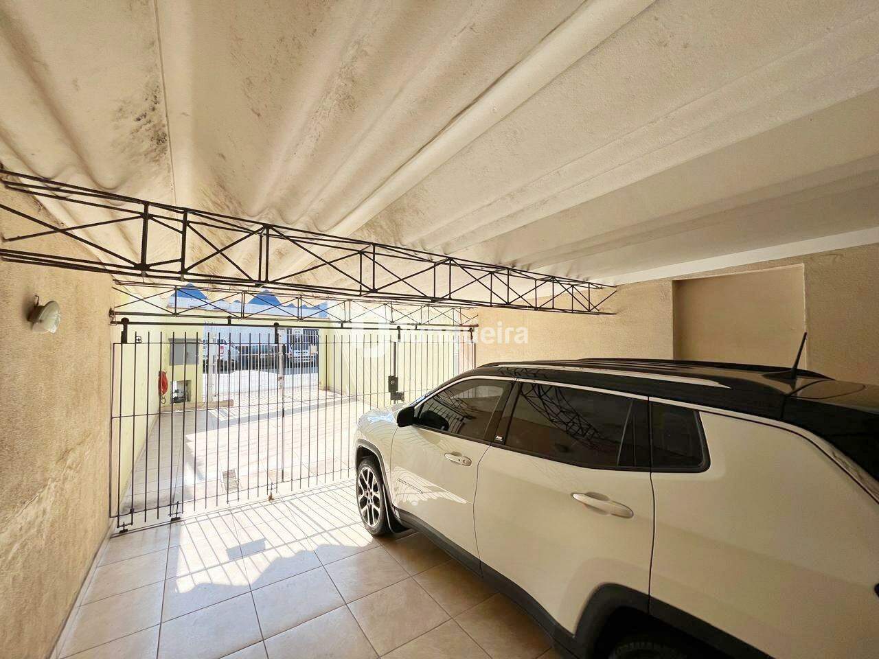 Casa à venda, 4 quartos, 2 vagas, no bairro Santa Terezinha em Piracicaba - SP
