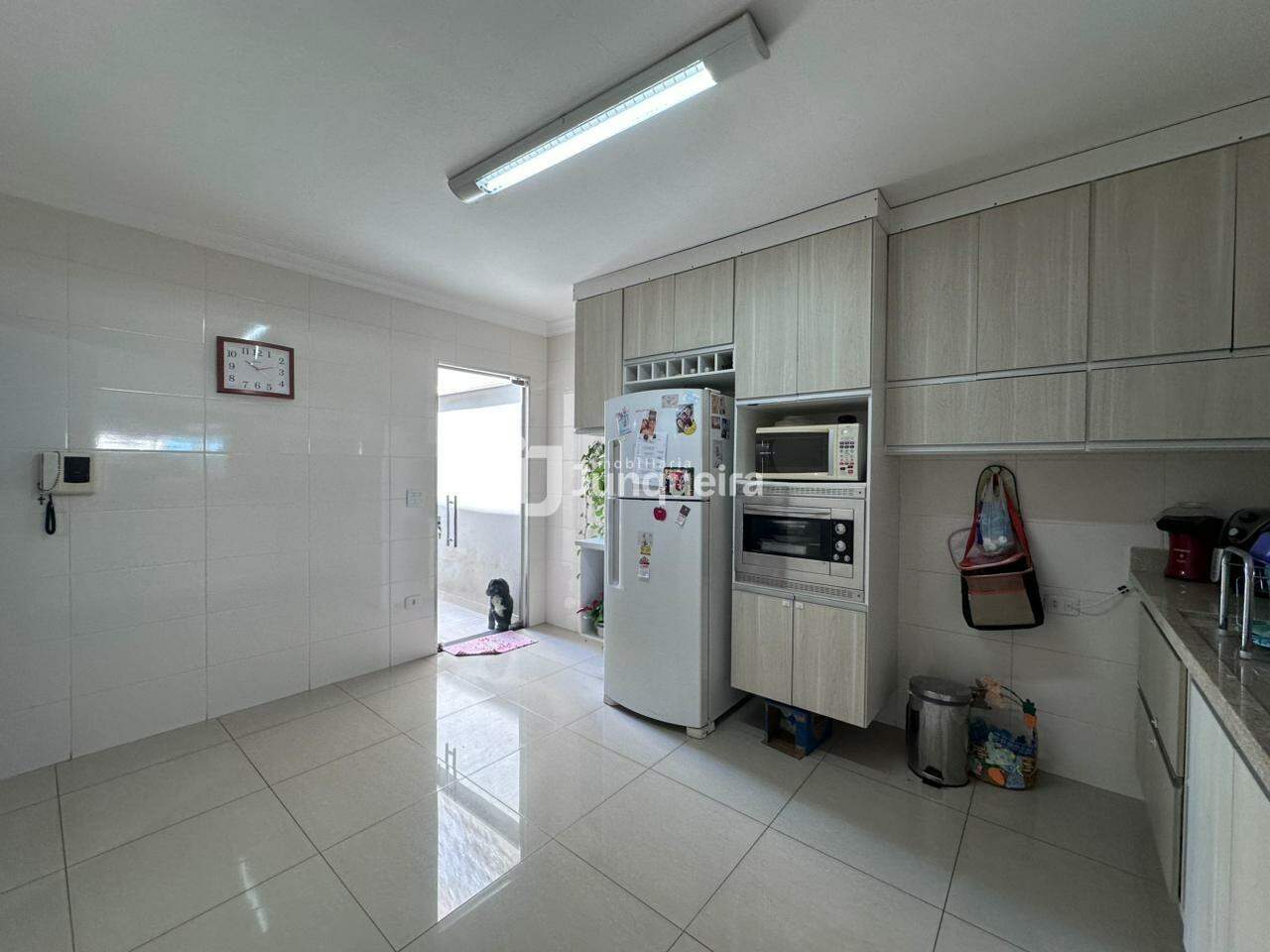 Casa à venda, 3 quartos, sendo 1 suíte, 2 vagas, no bairro Terra Rica em Piracicaba - SP
