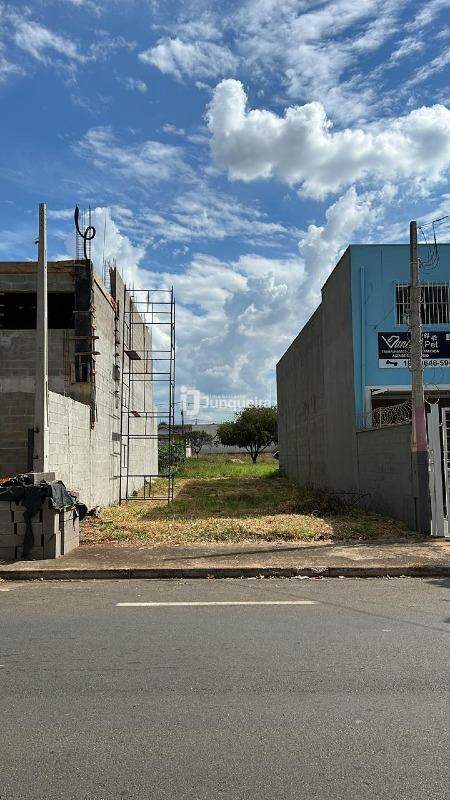 Terreno à venda, no bairro São Luis em Piracicaba - SP