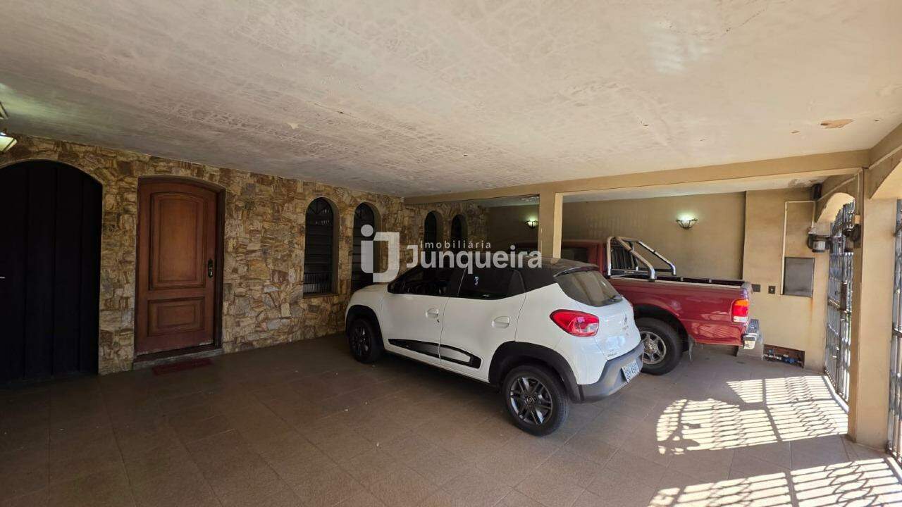 Casa à venda, 3 quartos, sendo 1 suíte, 3 vagas, no bairro Piracicamirim em Piracicaba - SP