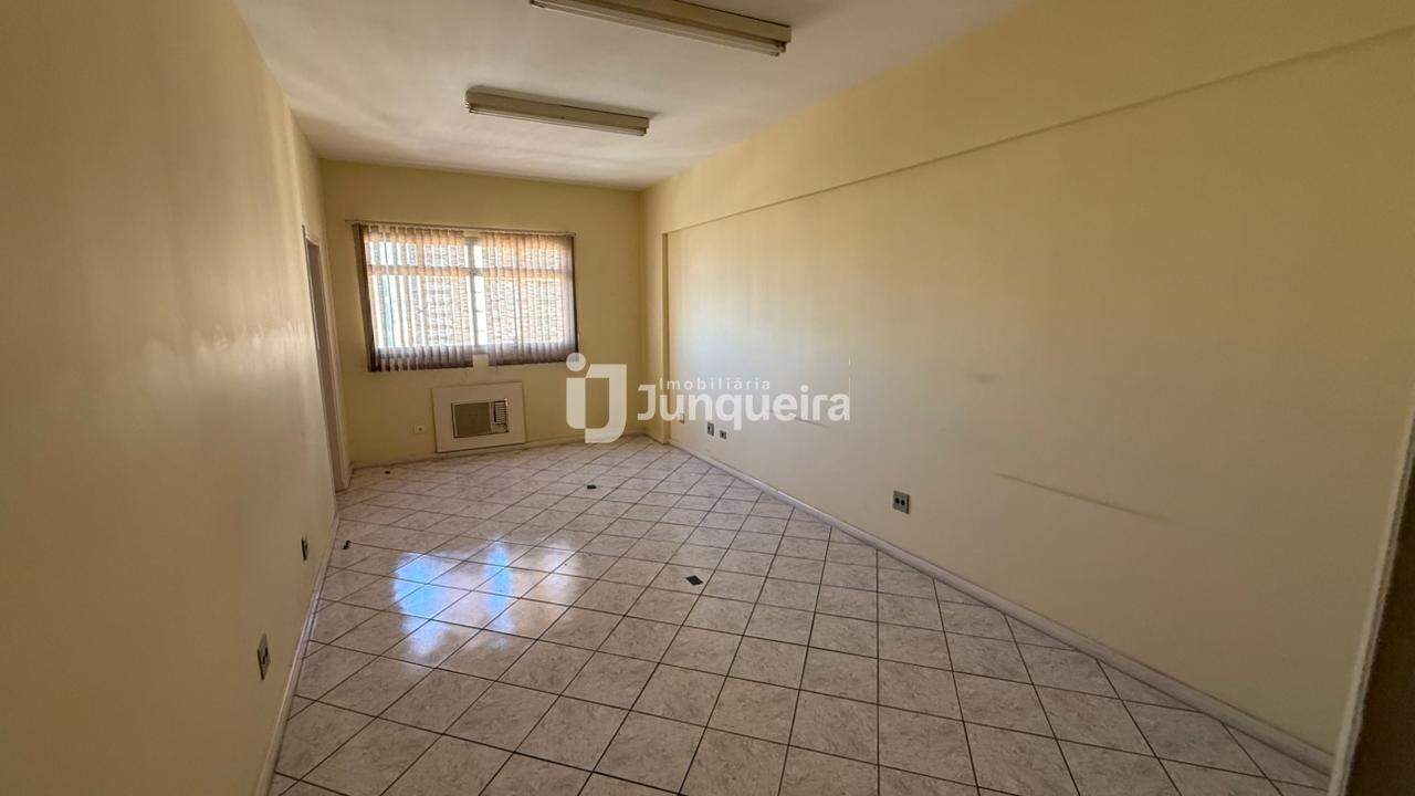 Sala Comercial para alugar, no bairro Centro em Piracicaba - SP