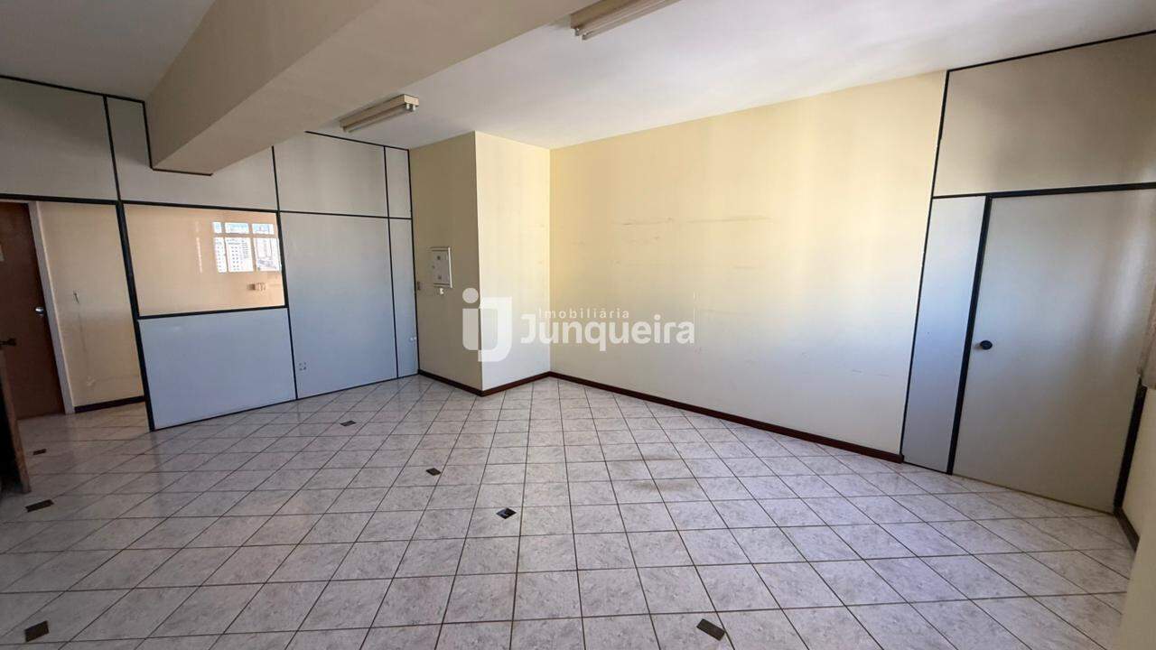 Sala Comercial para alugar, no bairro Centro em Piracicaba - SP