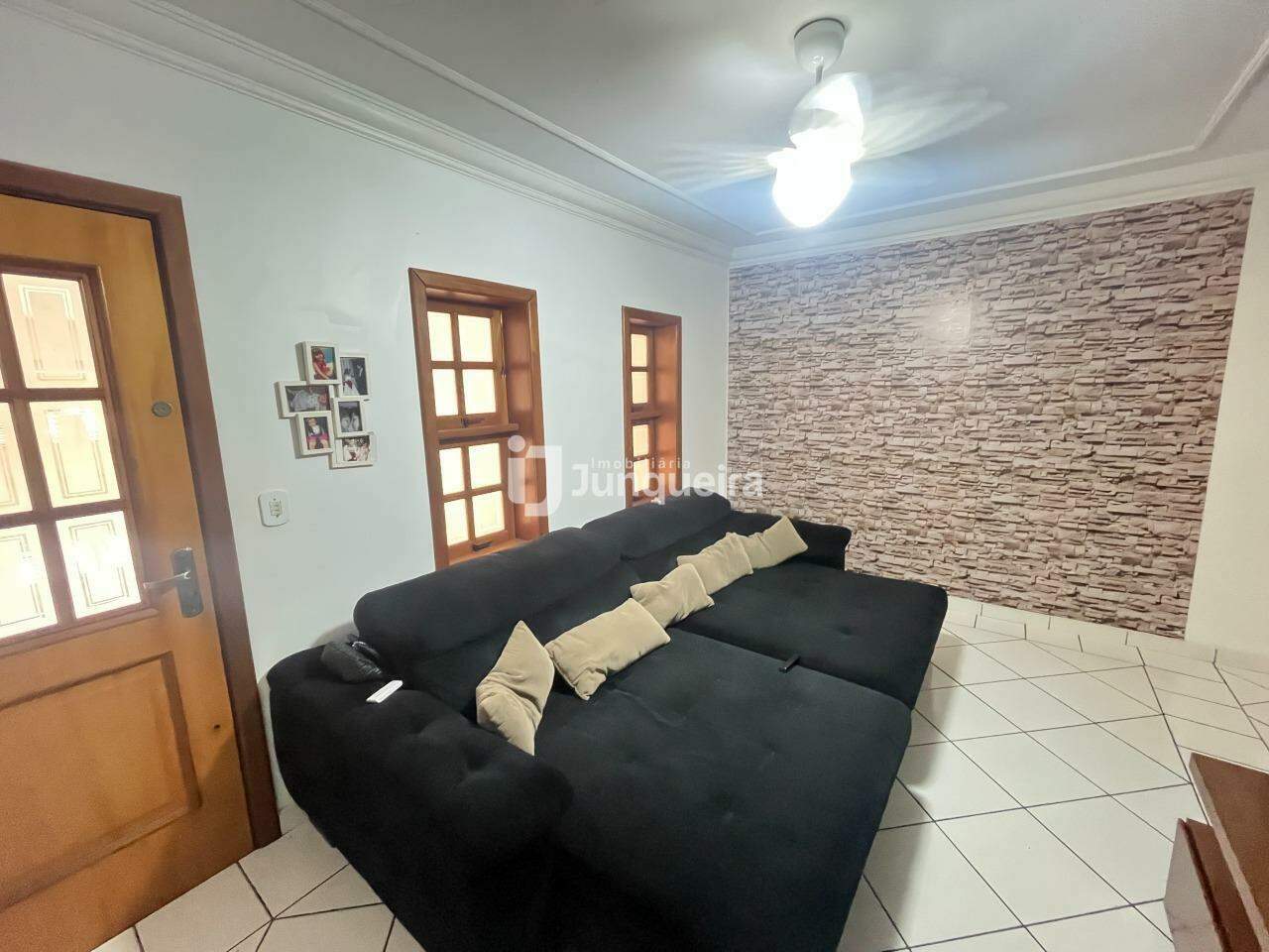 Casa à venda, 2 quartos, sendo 1 suíte, 2 vagas, no bairro Vila Rezende em Piracicaba - SP