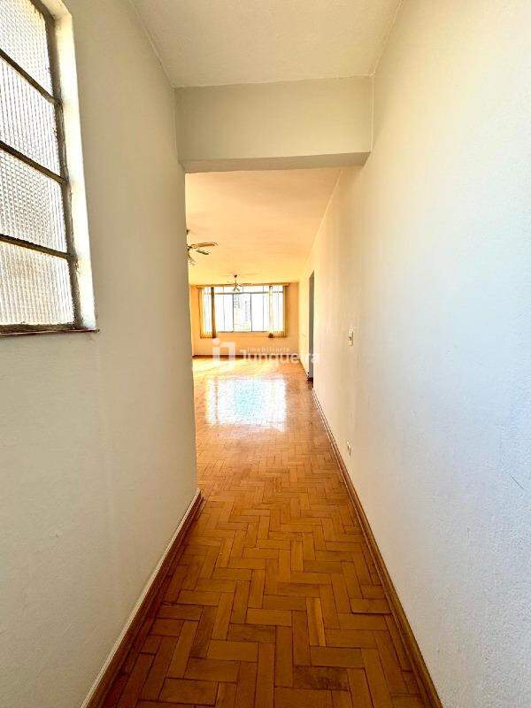 Apartamento à venda no Edifício Lúcia Cristina, 3 quartos, no bairro Centro em Piracicaba - SP