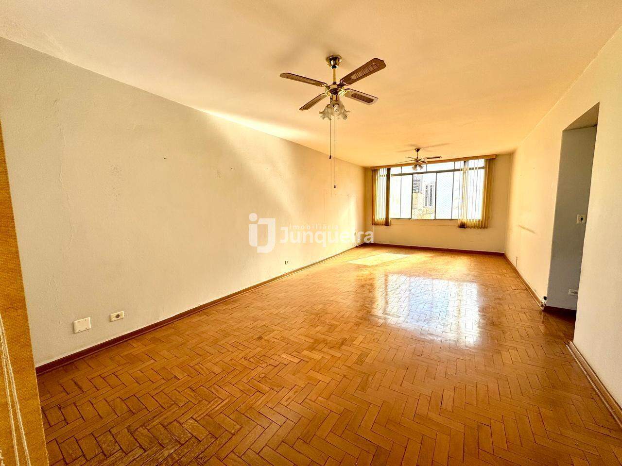 Apartamento à venda no Edifício Lúcia Cristina, 3 quartos, no bairro Centro em Piracicaba - SP