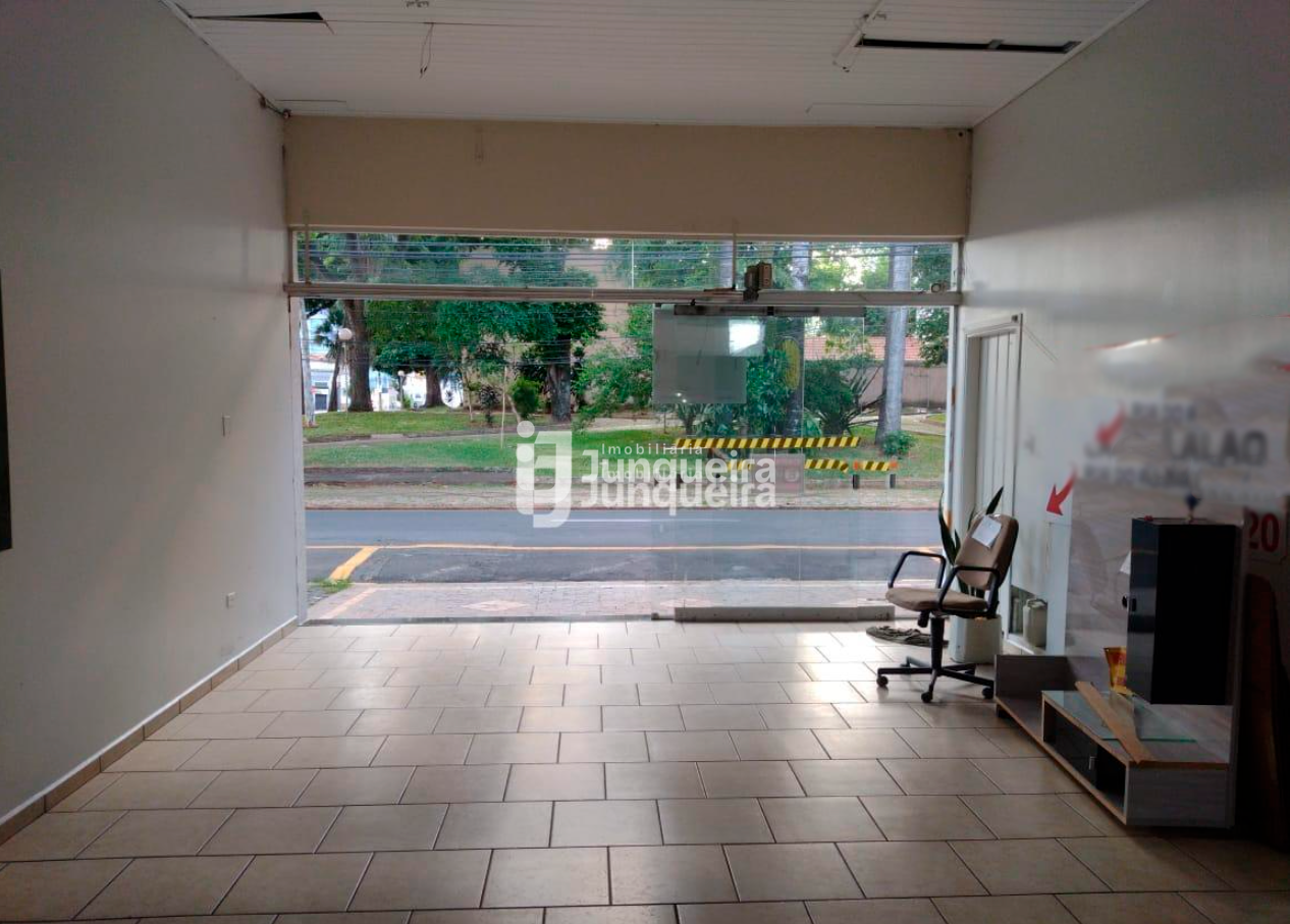 Casa Comercial à venda, 3 quartos, sendo 2 suítes, 3 vagas, no bairro Centro em Piracicaba - SP