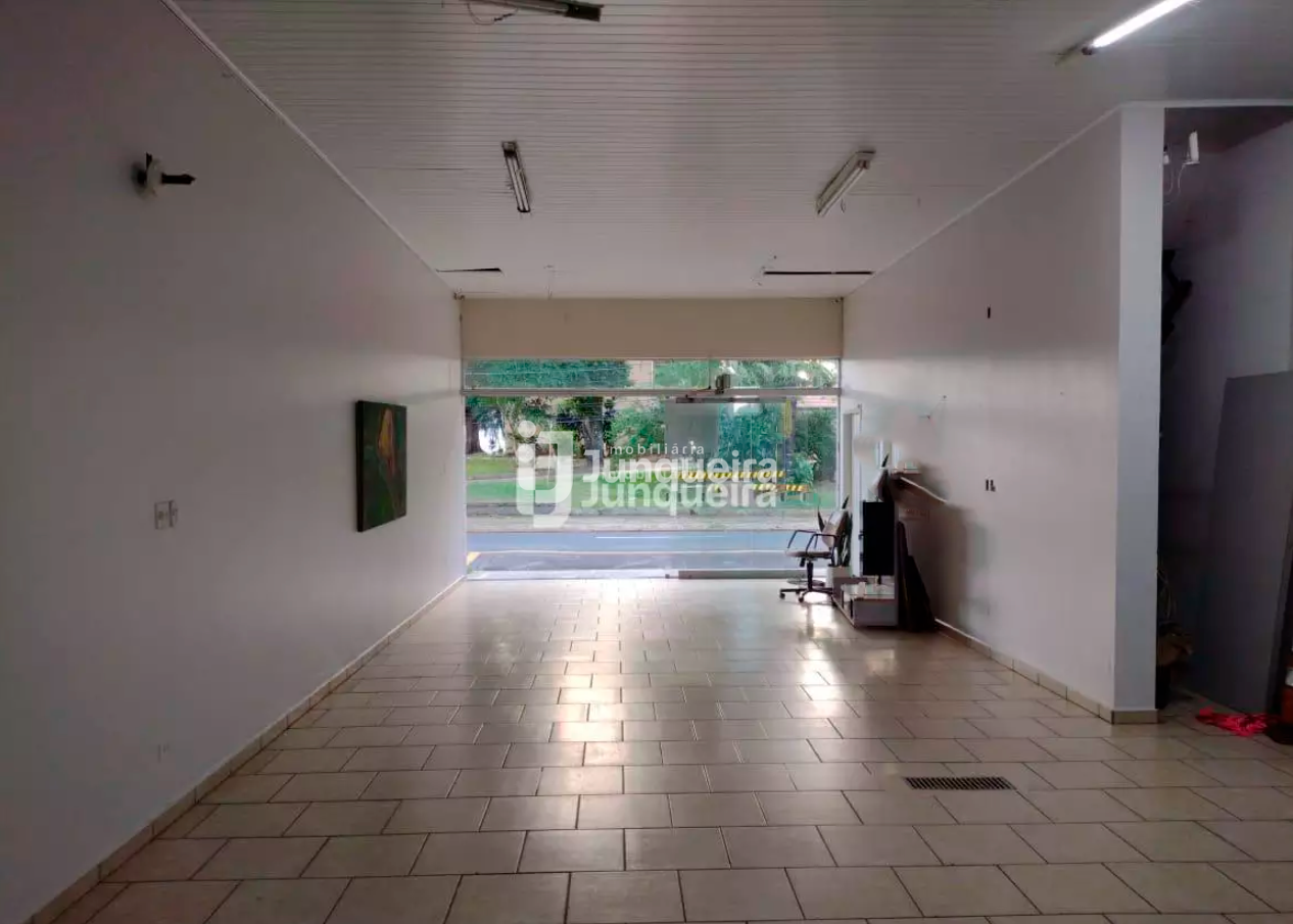 Casa Comercial à venda, 3 quartos, sendo 2 suítes, 3 vagas, no bairro Centro em Piracicaba - SP