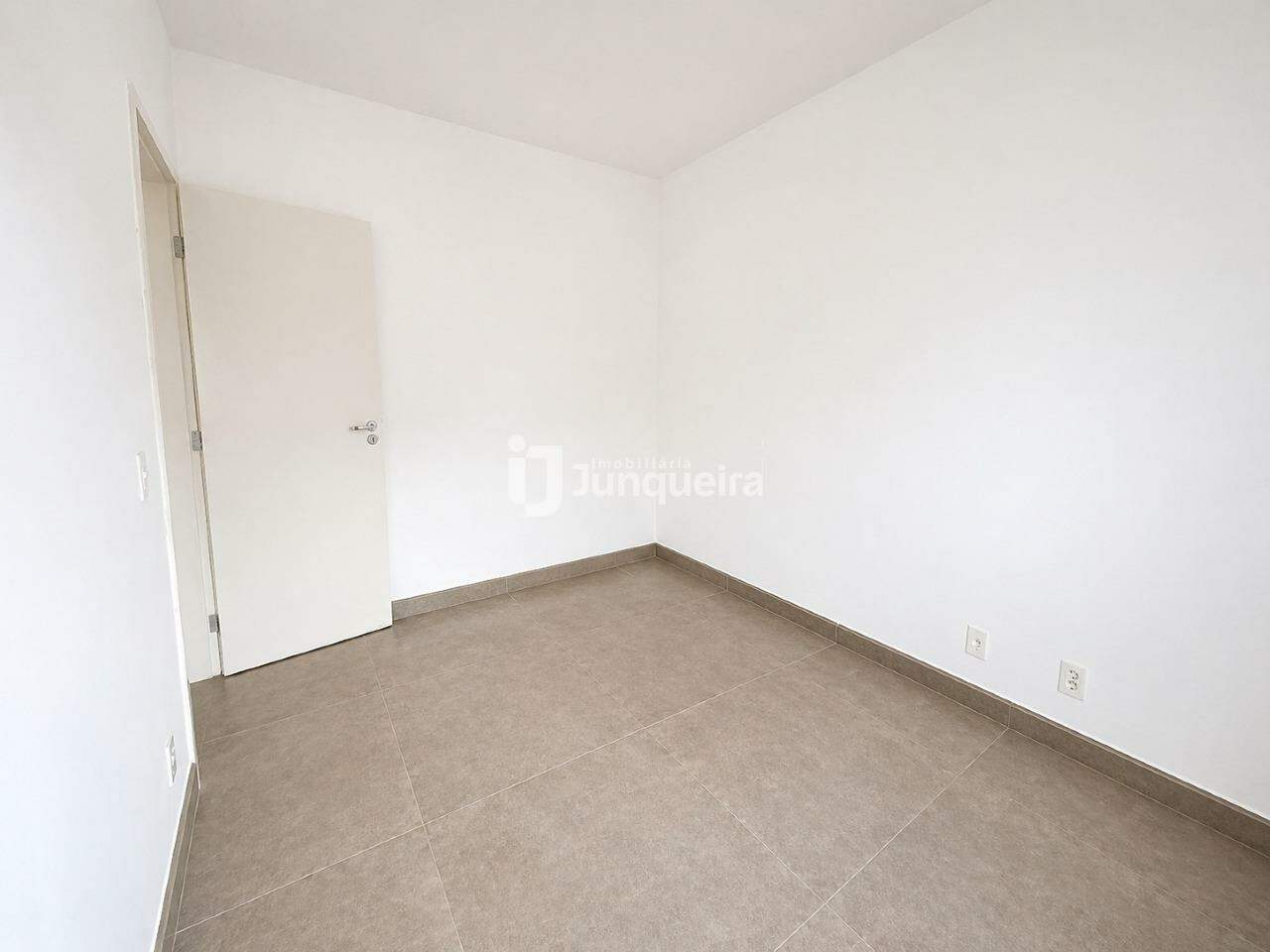 Apartamento à venda no Parque Piazza Venezia, 2 quartos, 1 vaga, no bairro Ondas em Piracicaba - SP