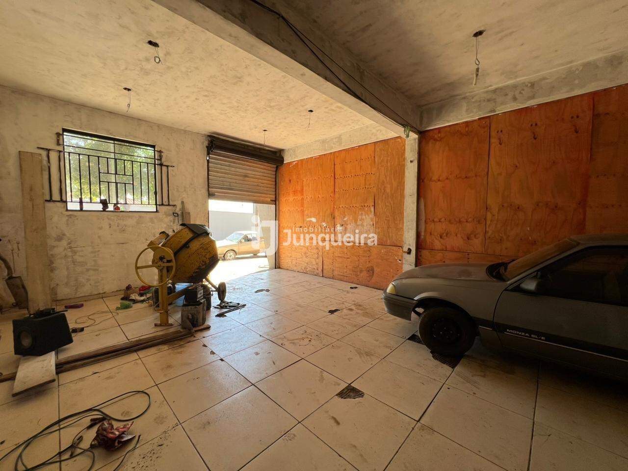 Salão para alugar, 1 quarto, 1 vaga, no bairro Jardim Dona Rosina em Rio das Pedras - SP