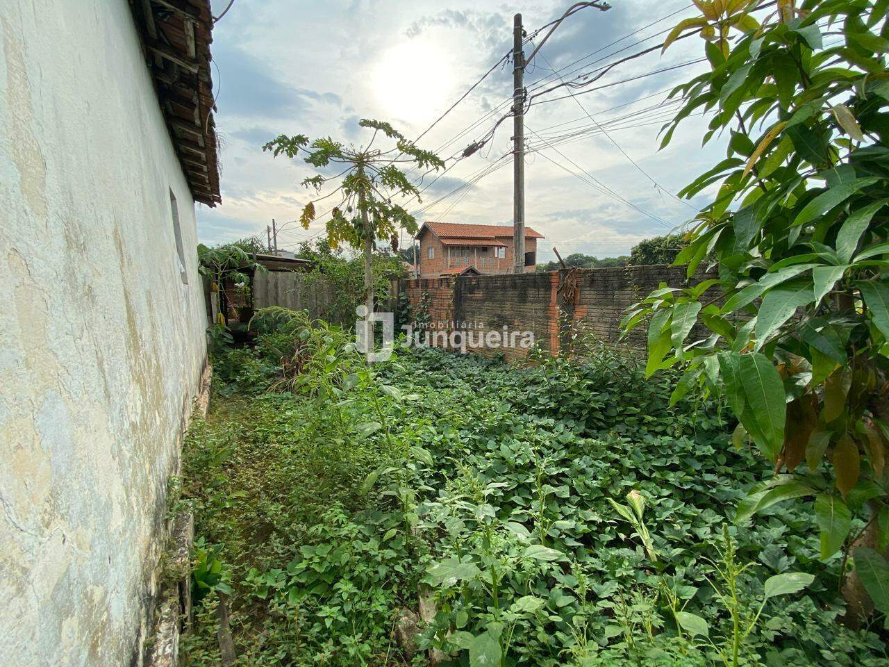 Casa à venda, 2 quartos, no bairro Santa Terezinha em Piracicaba - SP