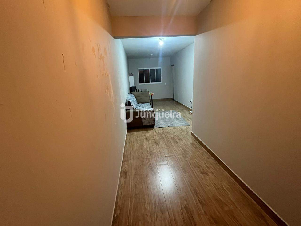 Casa à venda, 2 quartos, 2 vagas, no bairro Vale do Sol em Piracicaba - SP