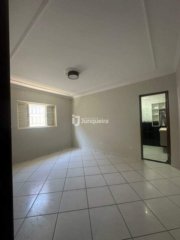 Casa à venda, 3 quartos, sendo 1 suíte, no bairro Parque Residencial Monte Rey em Piracicaba - SP