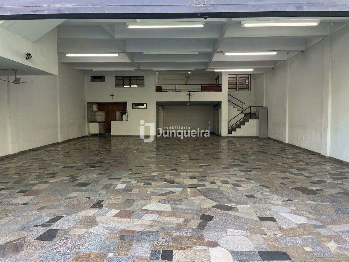 Salão para alugar, no bairro Centro em Piracicaba - SP