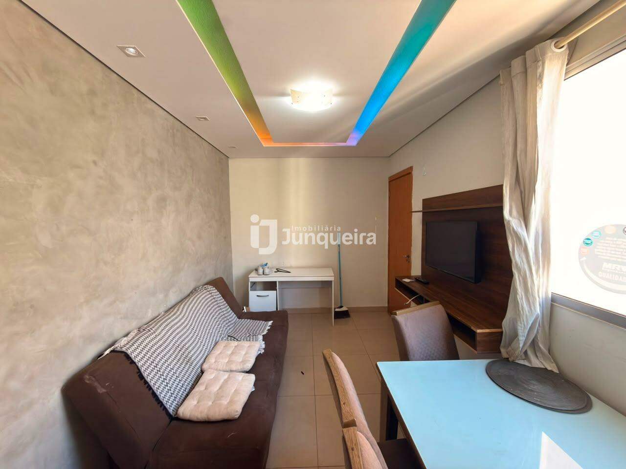 Apartamento à venda no Piazza Bellini, 2 quartos, 1 vaga, no bairro Pompéia em Piracicaba - SP