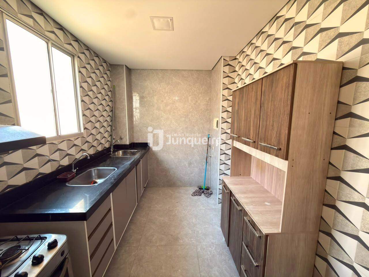 Apartamento à venda no Piazza Bellini, 2 quartos, 1 vaga, no bairro Pompéia em Piracicaba - SP