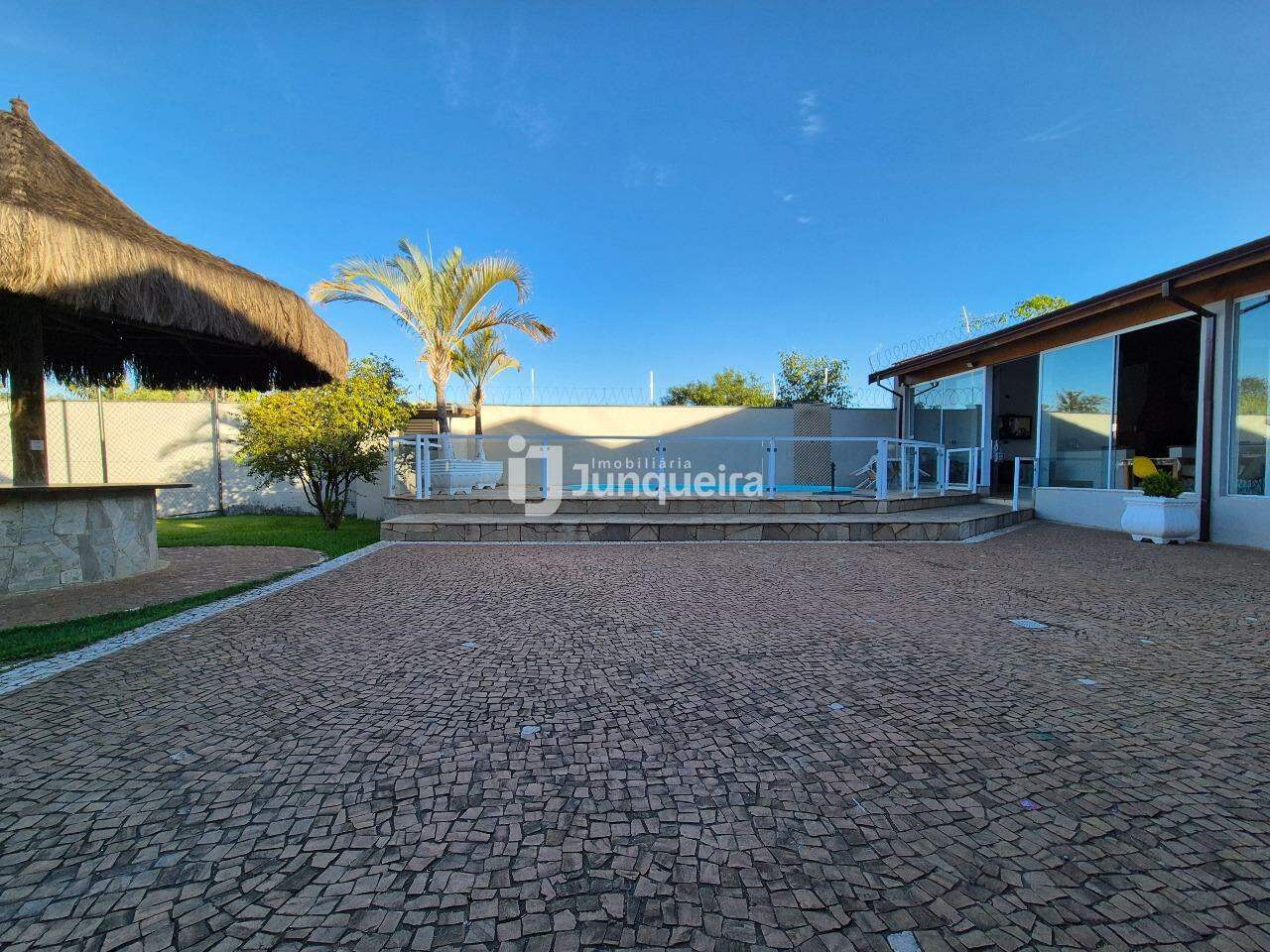 Chácara à venda, 3 quartos, sendo 1 suíte, 10 vagas, no bairro Gran Park Residencial em Piracicaba - SP