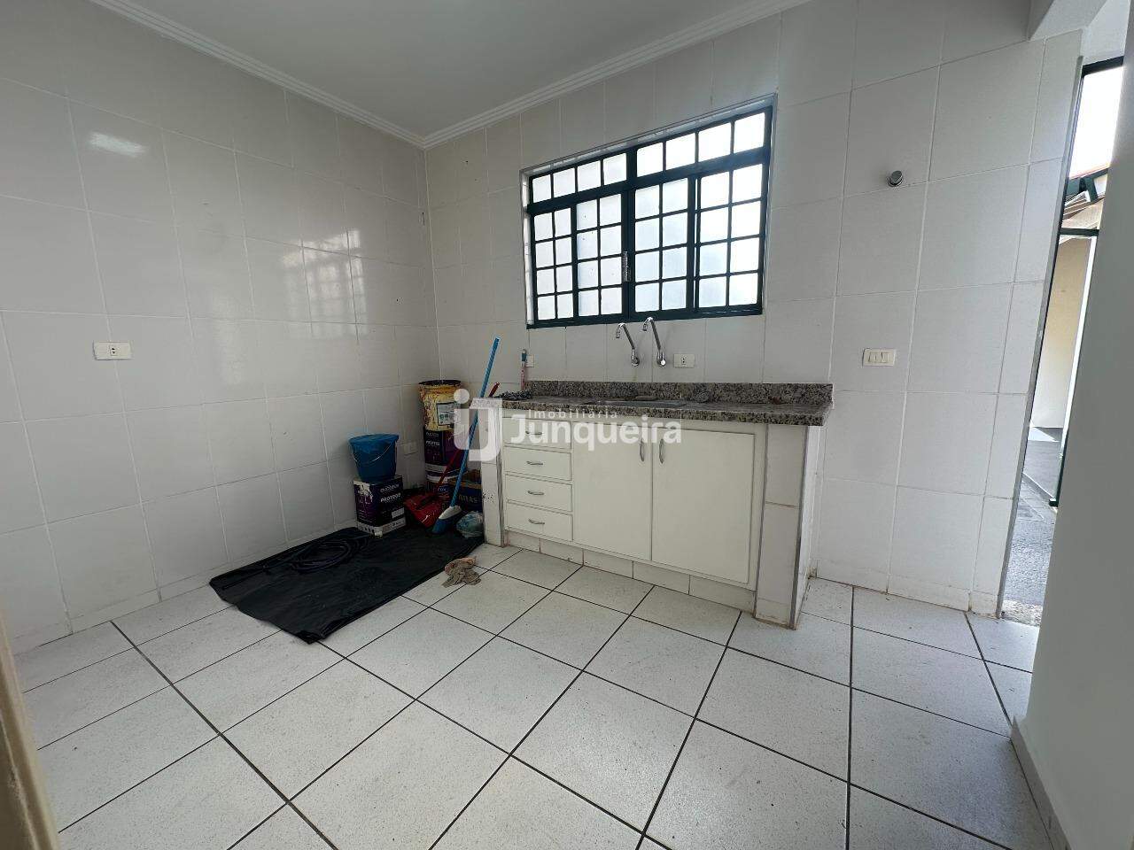 Casa para alugar, 1 quarto, 1 vaga, no bairro Centro em Piracicaba - SP
