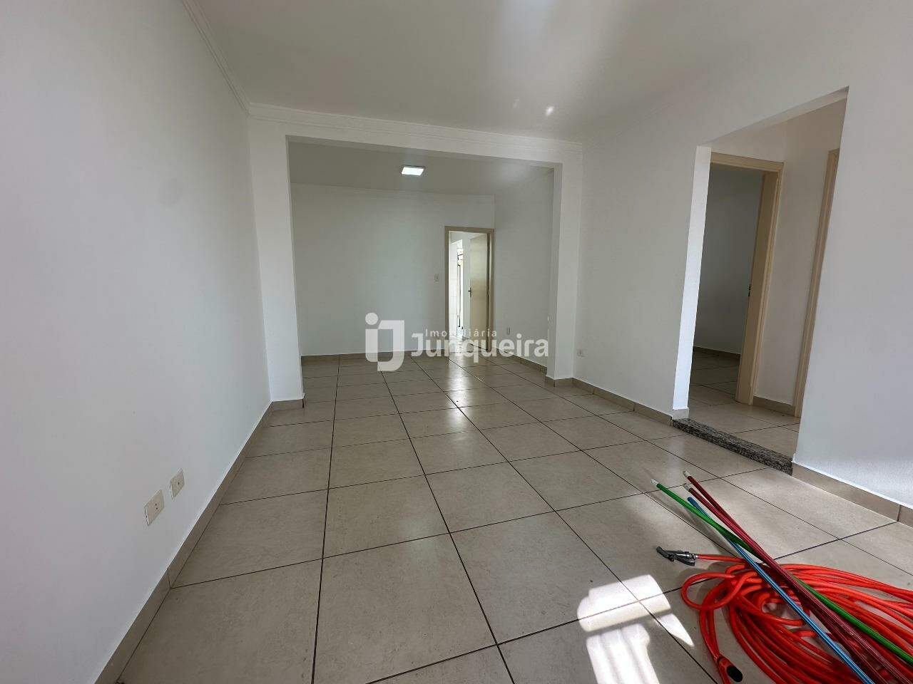 Casa para alugar, 1 quarto, 1 vaga, no bairro Centro em Piracicaba - SP