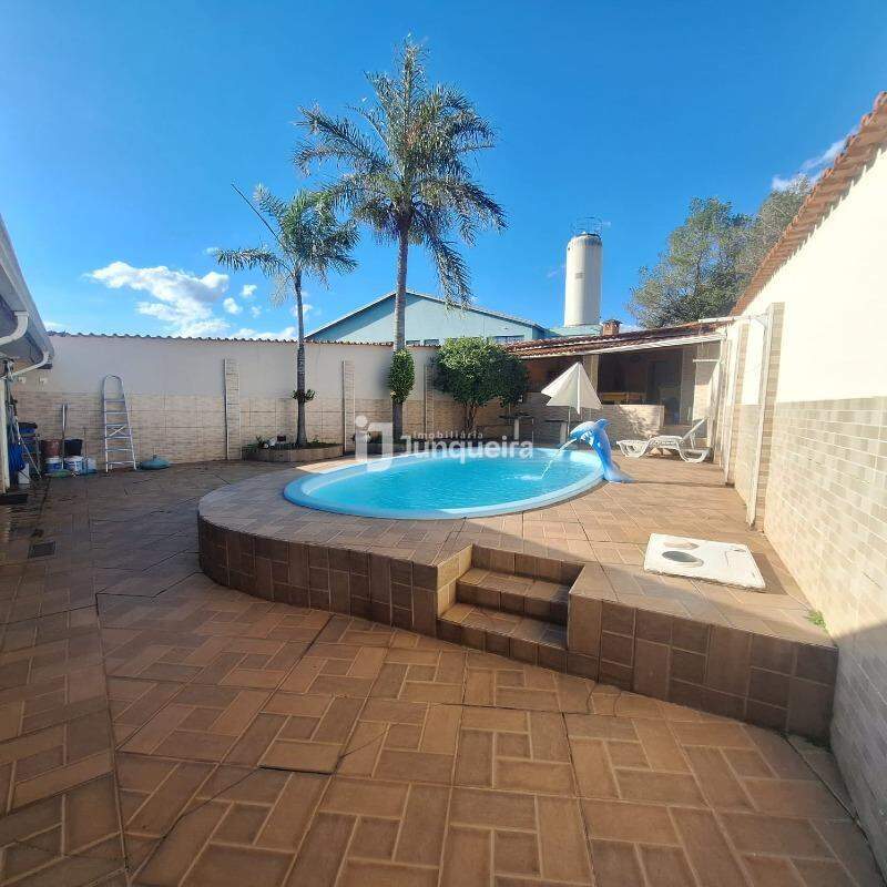 Casa à venda, 3 quartos, sendo 2 suítes, 3 vagas, no bairro Residencial Santo Antônio em Piracicaba - SP