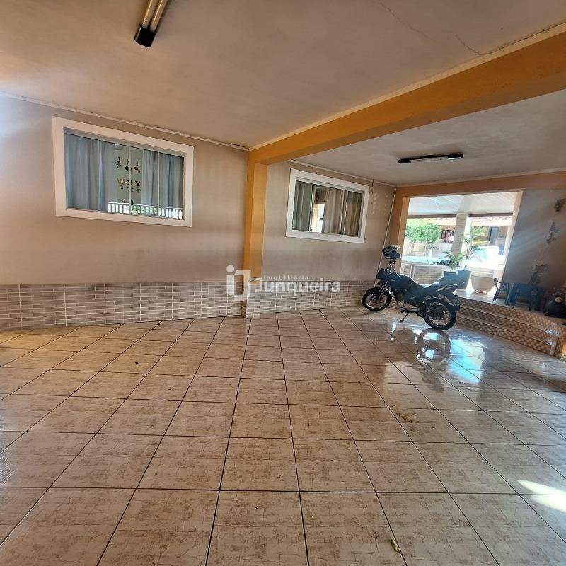 Casa à venda, 3 quartos, sendo 2 suítes, 3 vagas, no bairro Residencial Santo Antônio em Piracicaba - SP