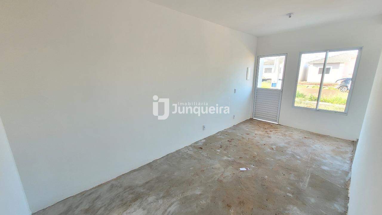 Casa para alugar, 2 quartos, sendo 1 suíte, 2 vagas, no bairro Conceição em Piracicaba - SP