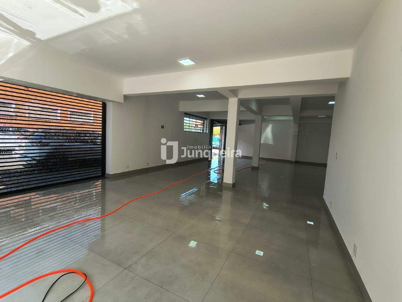 Salão para alugar, no bairro Paulista em Piracicaba - SP