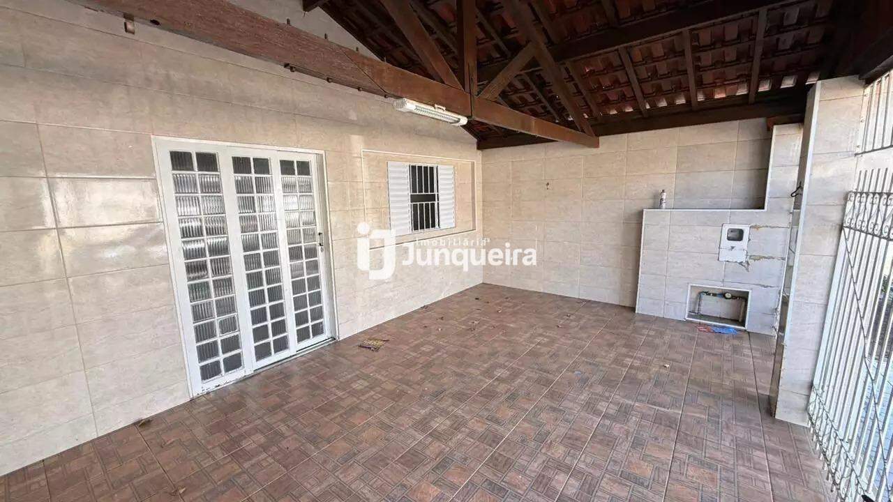 Casa à venda, 3 quartos, sendo 1 suíte, 2 vagas, no bairro Jardim São Luiz em Piracicaba - SP