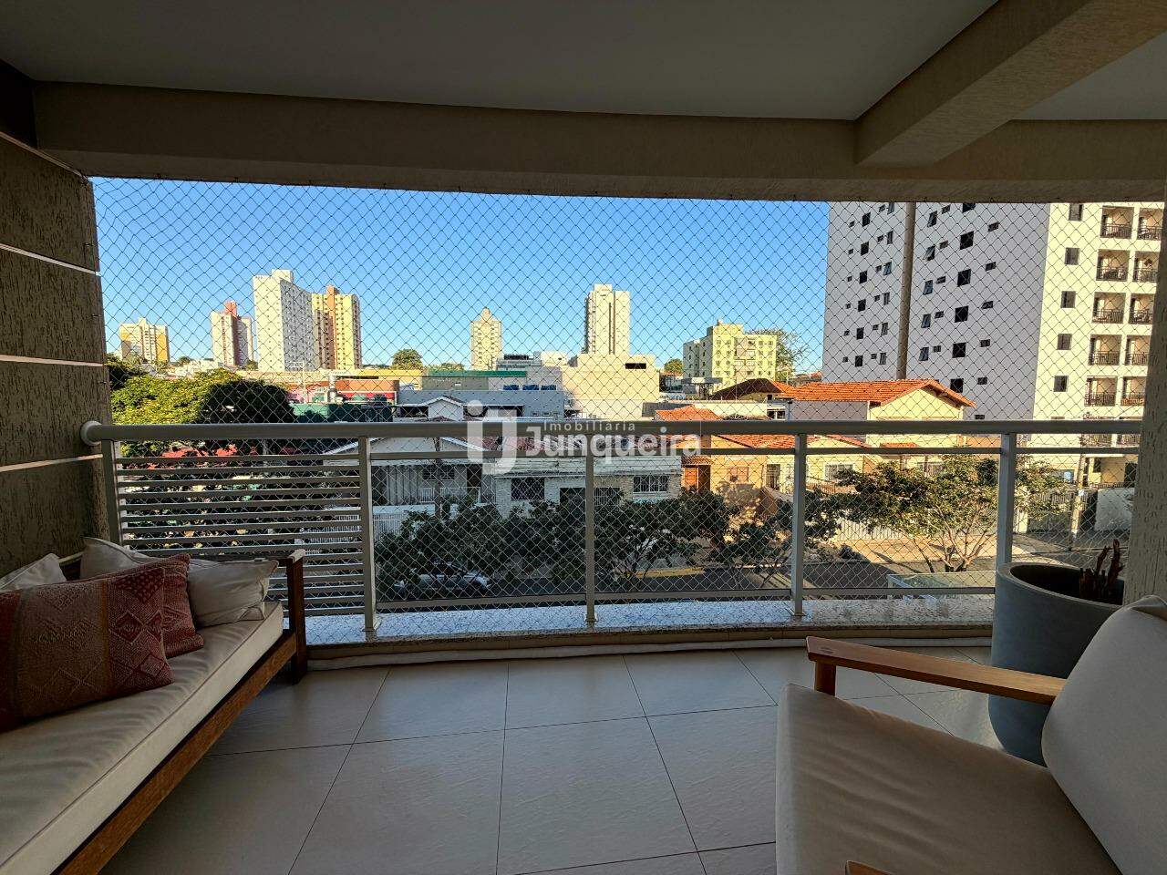 Apartamento à venda no Solar de Athenas, 3 quartos, sendo 3 suítes, 3 vagas, no bairro Cidade Alta em Piracicaba - SP