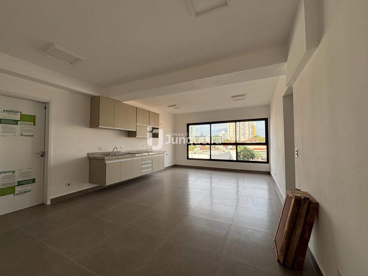 Apartamento para alugar, 3 quartos, sendo 1 suíte, 2 vagas, no bairro Alemães em Piracicaba - SP