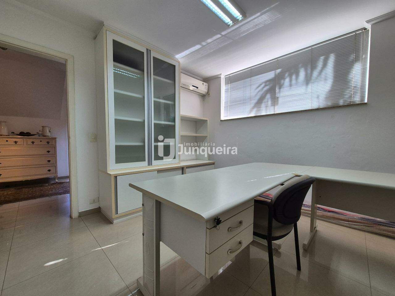 Casa à venda, 2 quartos, sendo 2 suítes, 5 vagas, no bairro São Dimas em Piracicaba - SP