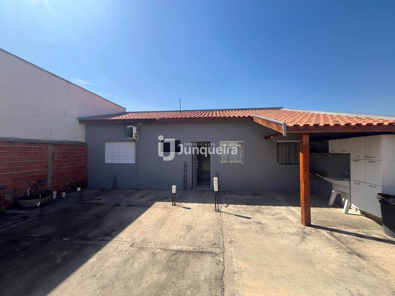 Edícula à venda, 2 quartos, 2 vagas, no bairro Parque São Matheus em Piracicaba - SP