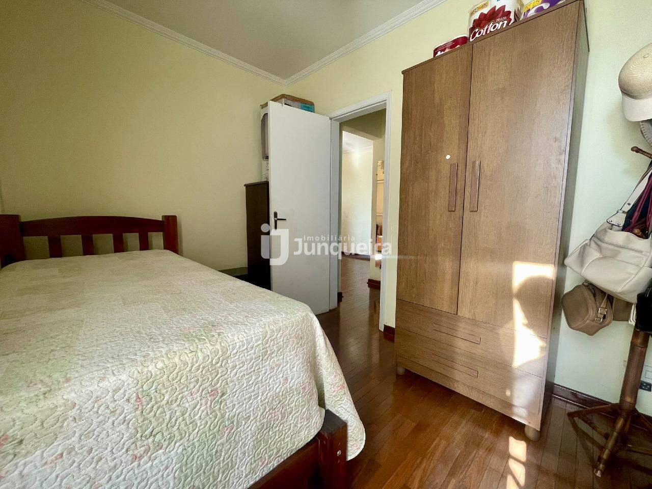 Apartamento à venda no Edifício Village Belmont, 2 quartos, 1 vaga, no bairro Piracicamirim em Piracicaba - SP