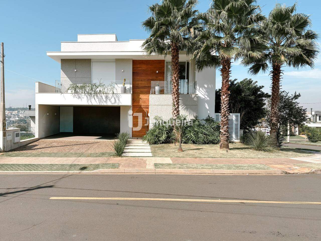Casa em Condomínio à venda no Villa D'Aquila, 3 quartos, sendo 3 suítes, 4 vagas, no bairro Santa Rosa em Piracicaba - SP
