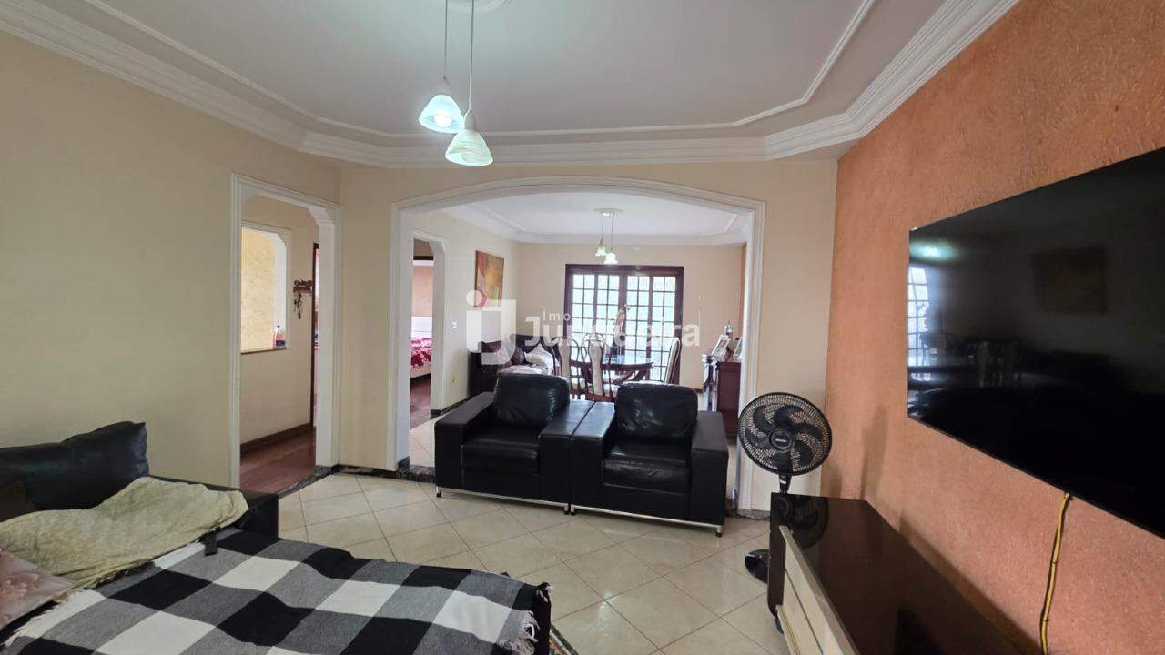 Casa à venda, 2 quartos, 2 vagas, no bairro Jardim Algodoal em Piracicaba - SP