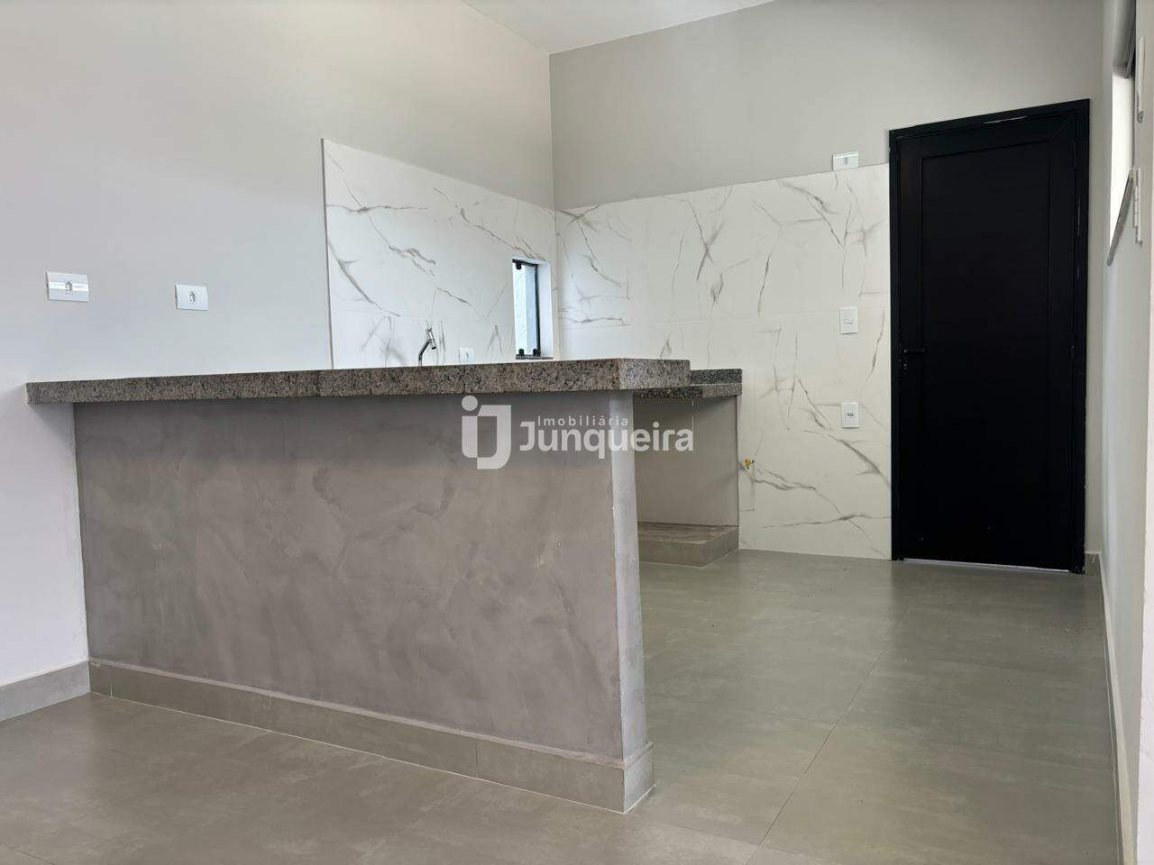 Casa à venda, 3 quartos, sendo 1 suíte, 2 vagas, no bairro Terras Di Treviso em Piracicaba - SP