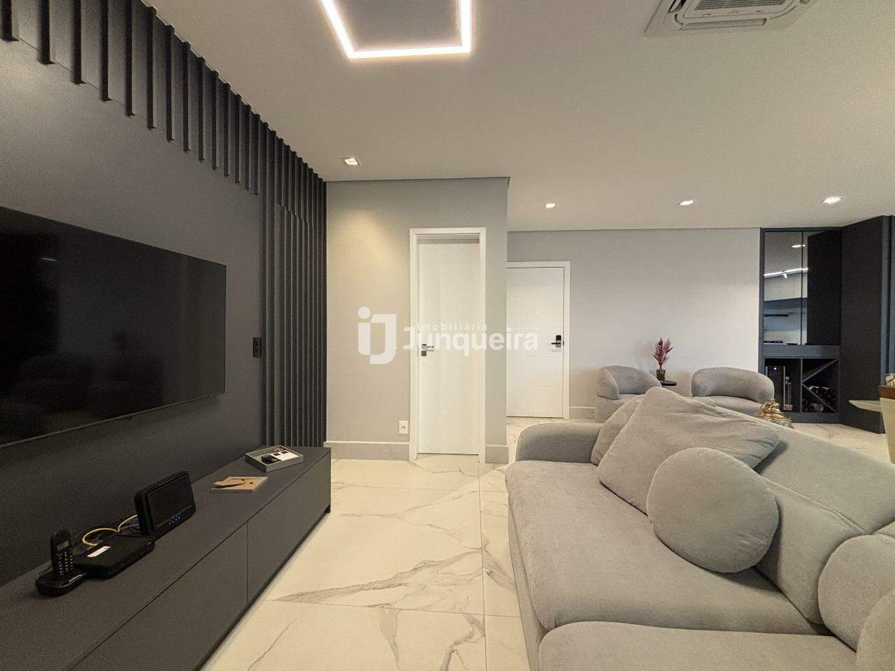 Apartamento à venda no The Gardens Residencial, 3 quartos, sendo 3 suítes, 3 vagas, no bairro Jardim Elite em Piracicaba - SP