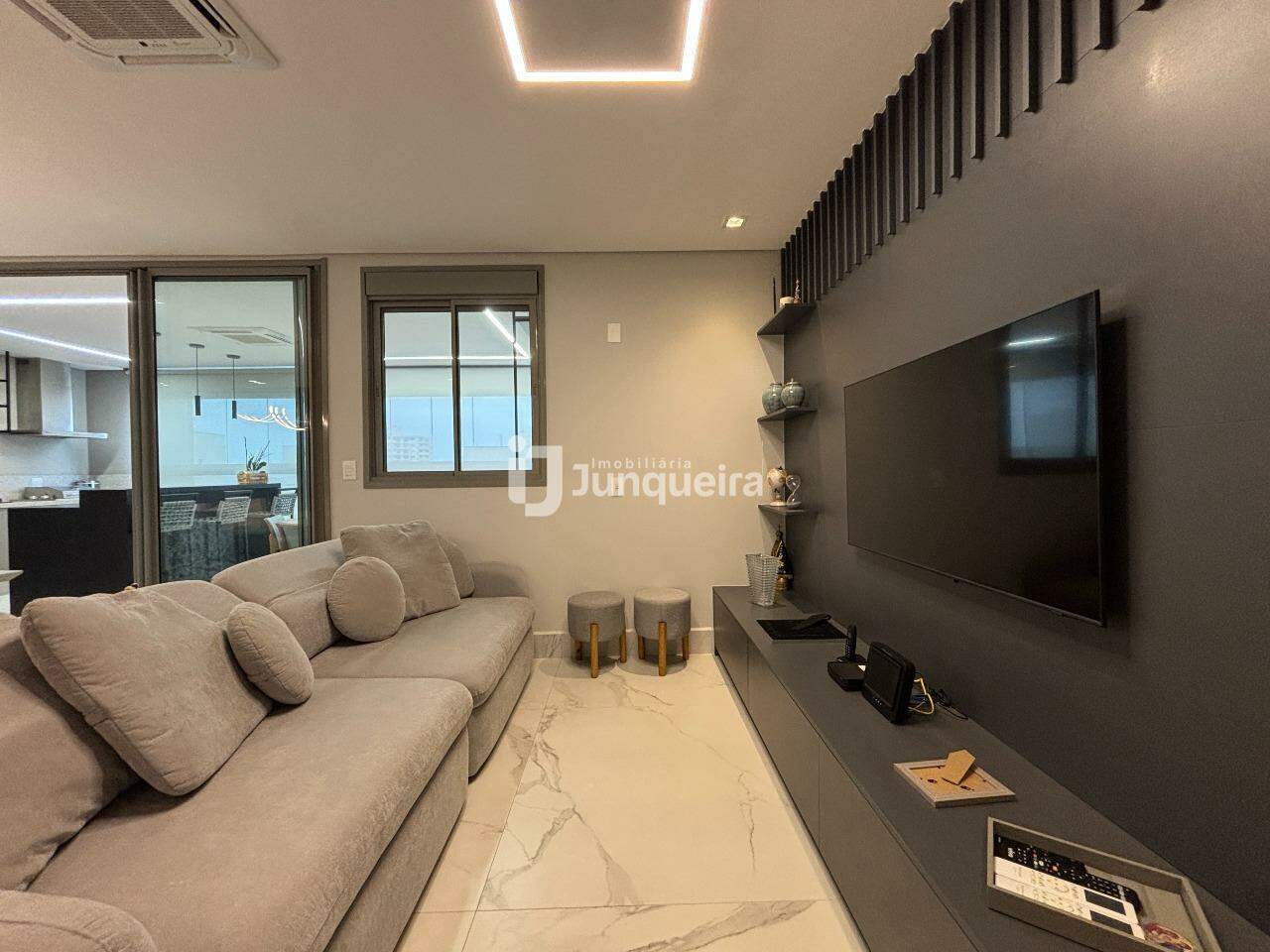 Apartamento à venda no The Gardens Residencial, 3 quartos, sendo 3 suítes, 3 vagas, no bairro Jardim Elite em Piracicaba - SP