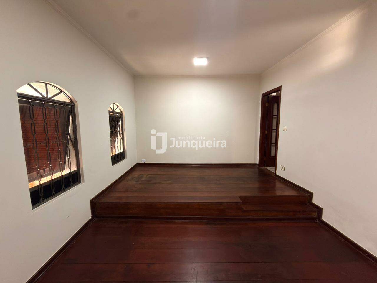 Casa à venda, 2 quartos, 2 vagas, no bairro Jardim Noiva da Colina em Piracicaba - SP