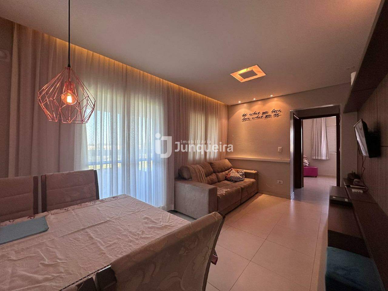 Apartamento à venda no  Praça  Astúrias, 2 quartos, 1 vaga, no bairro Jardim Astúrias I em Piracicaba - SP
