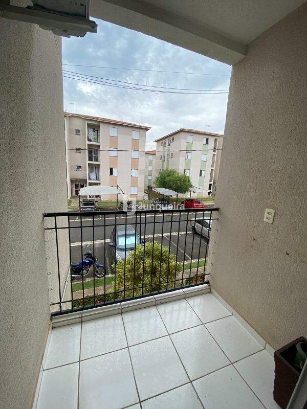 Apartamento para alugar no Engenho Resende, 2 quartos, 1 vaga, no bairro Vale do Sol em Piracicaba - SP