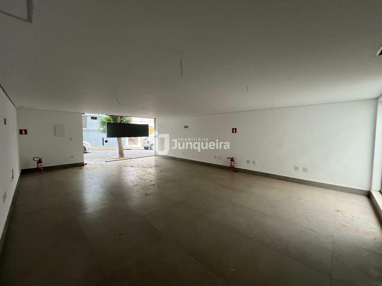 Salão para alugar, no bairro Centro em Piracicaba - SP