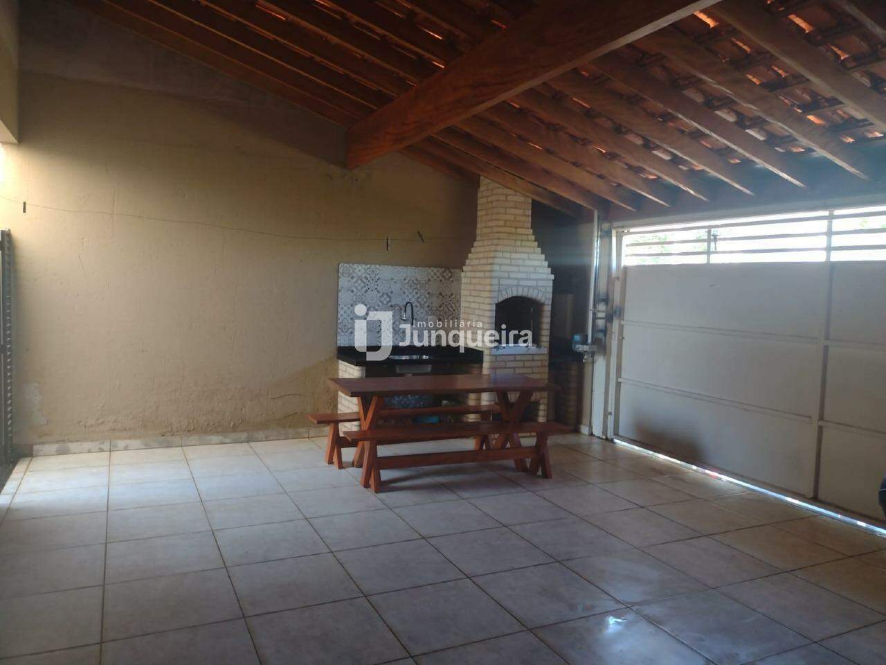 Casa à venda, 3 quartos, sendo 1 suíte, 2 vagas, no bairro Campos Do Conde em Piracicaba - SP