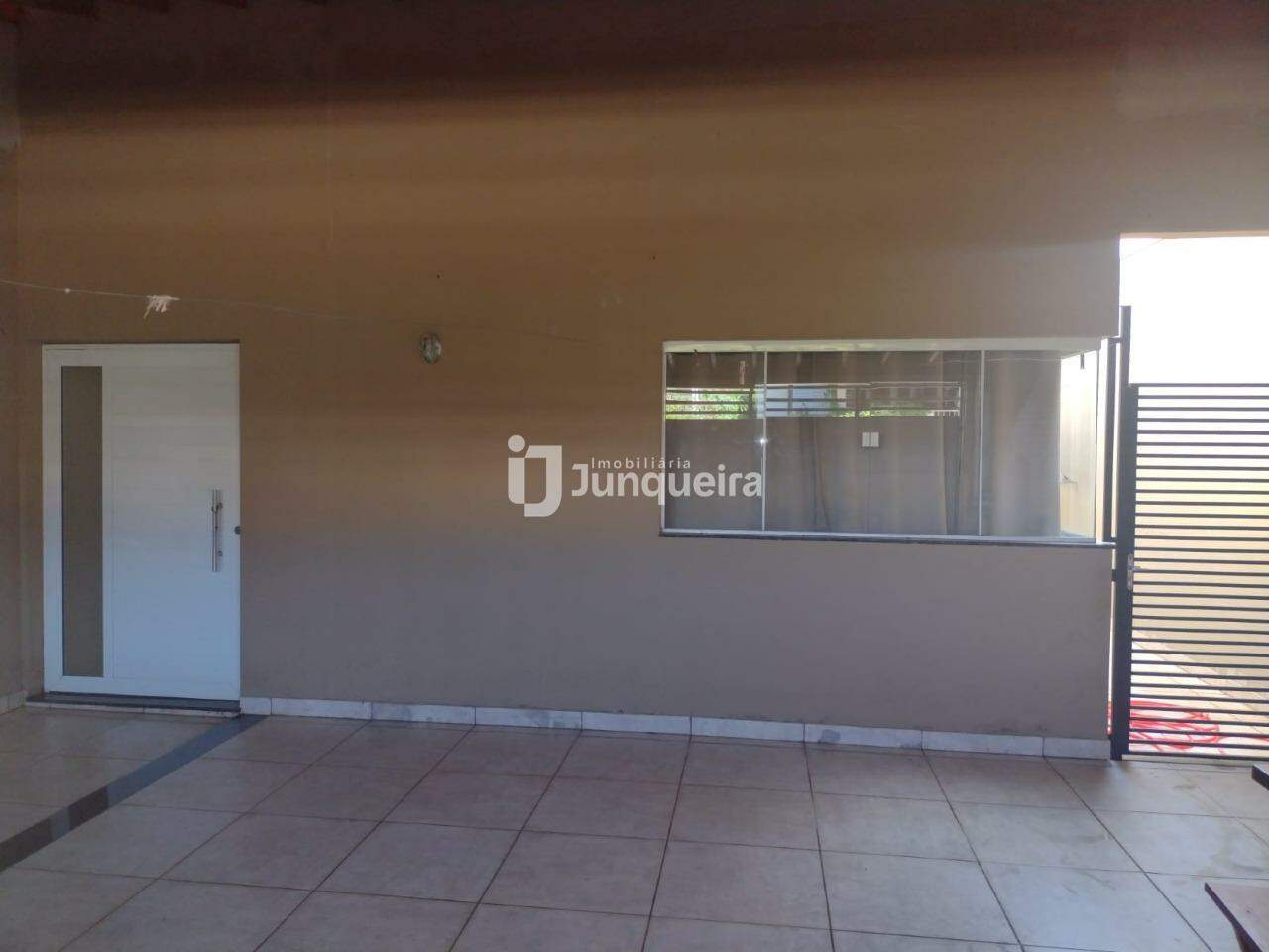 Casa à venda, 3 quartos, sendo 1 suíte, 2 vagas, no bairro Campos Do Conde em Piracicaba - SP