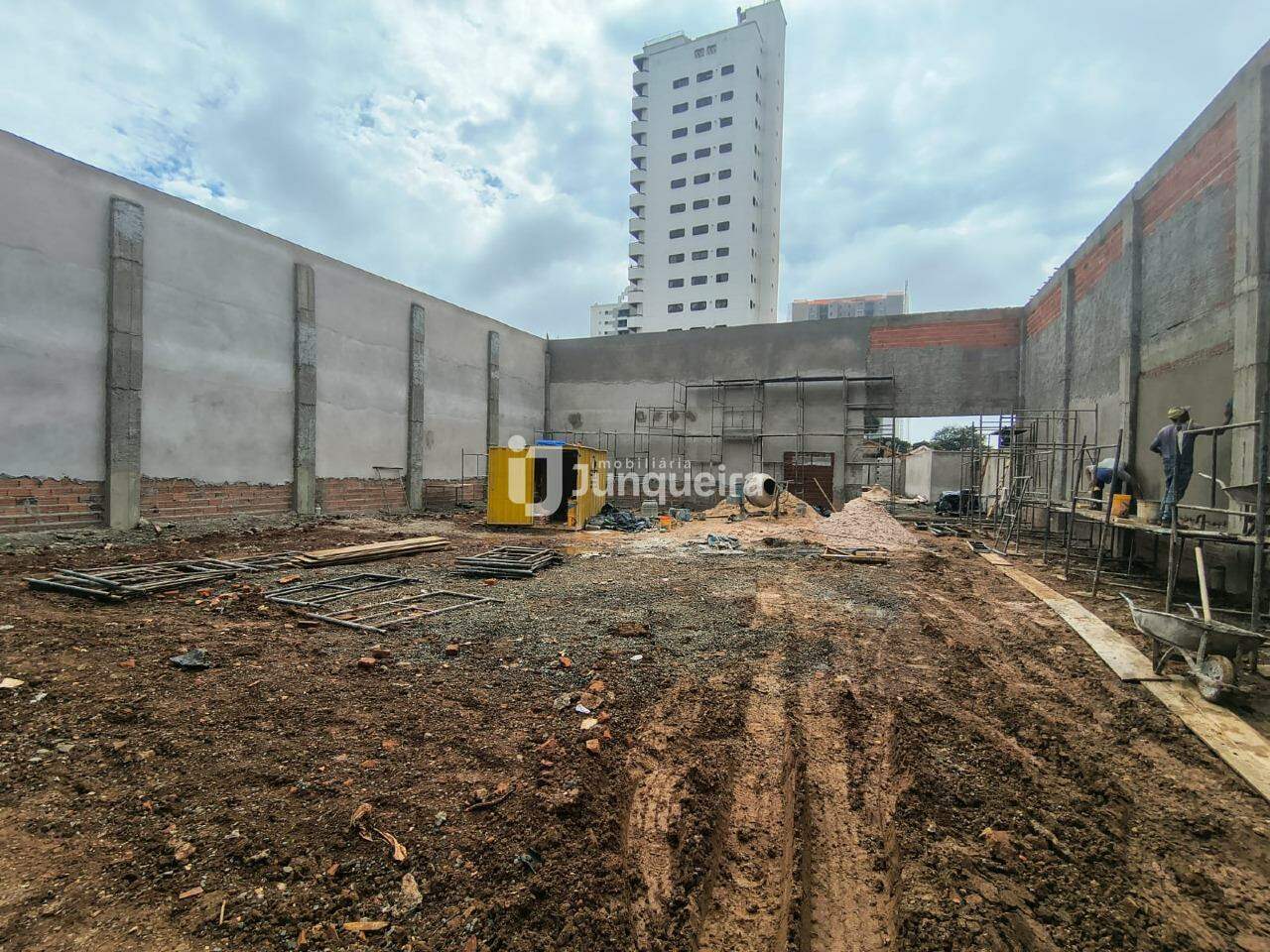 Salão para alugar, 4 vagas, no bairro Paulista em Piracicaba - SP