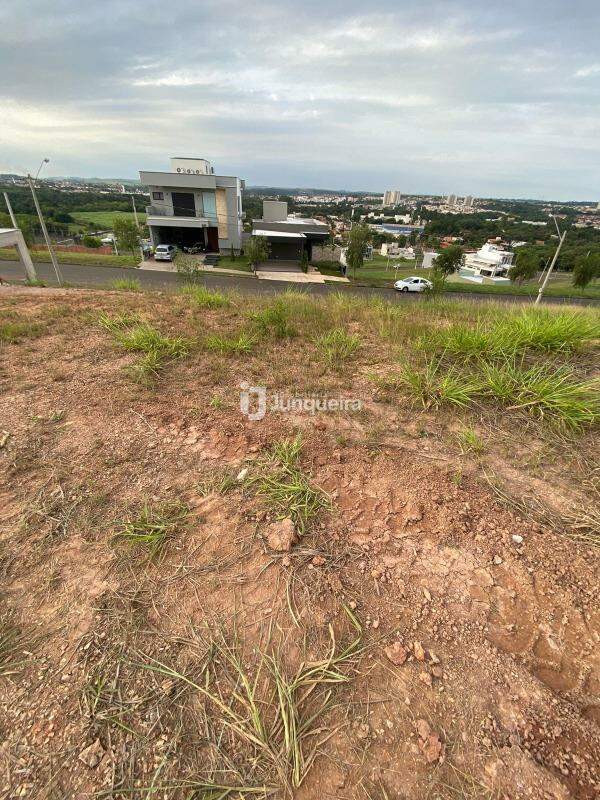 Terreno em Condomínio à venda no Canadá Residencial, no bairro Ondas em Piracicaba - SP
